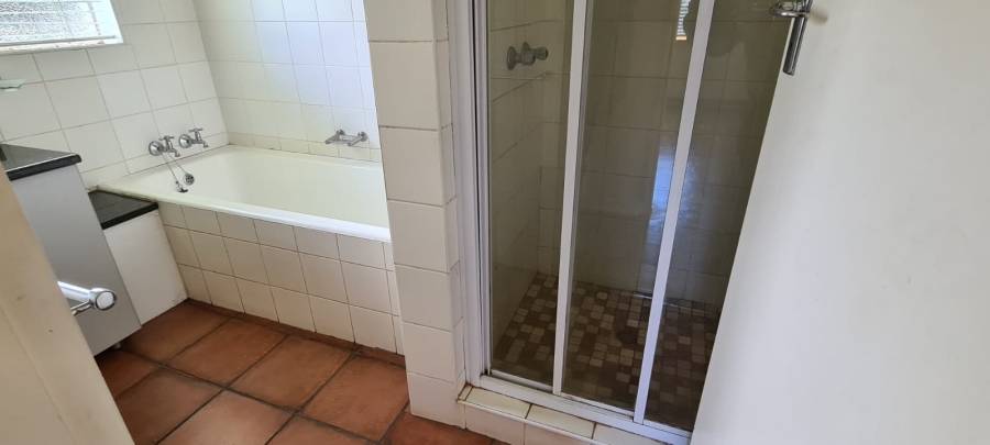 To Let 3 Bedroom Property for Rent in Farrarmere Gauteng