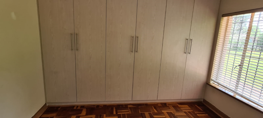 To Let 3 Bedroom Property for Rent in Farrarmere Gauteng