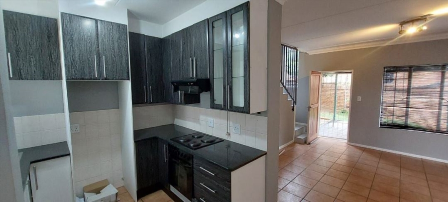 2 Bedroom Property for Sale in Birchleigh Gauteng
