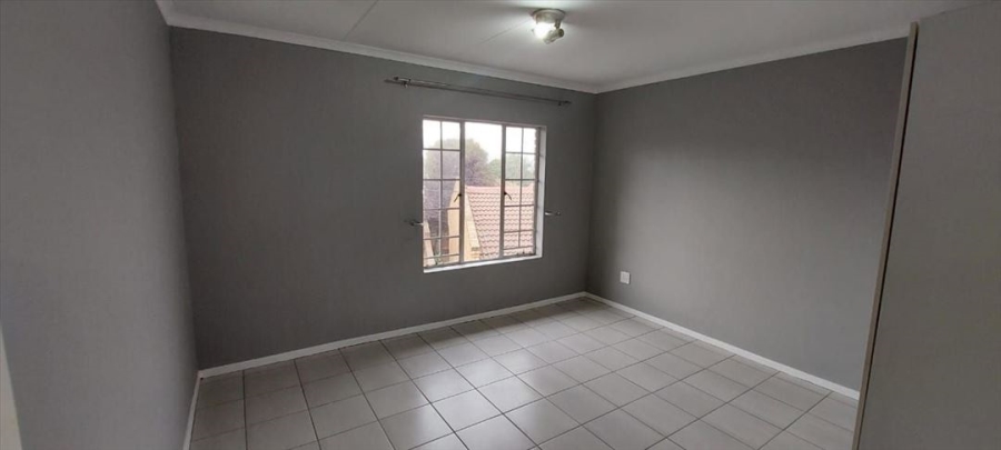 2 Bedroom Property for Sale in Birchleigh Gauteng