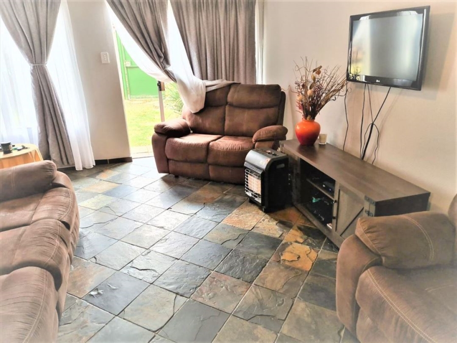 2 Bedroom Property for Sale in Van Riebeeck Park Gauteng