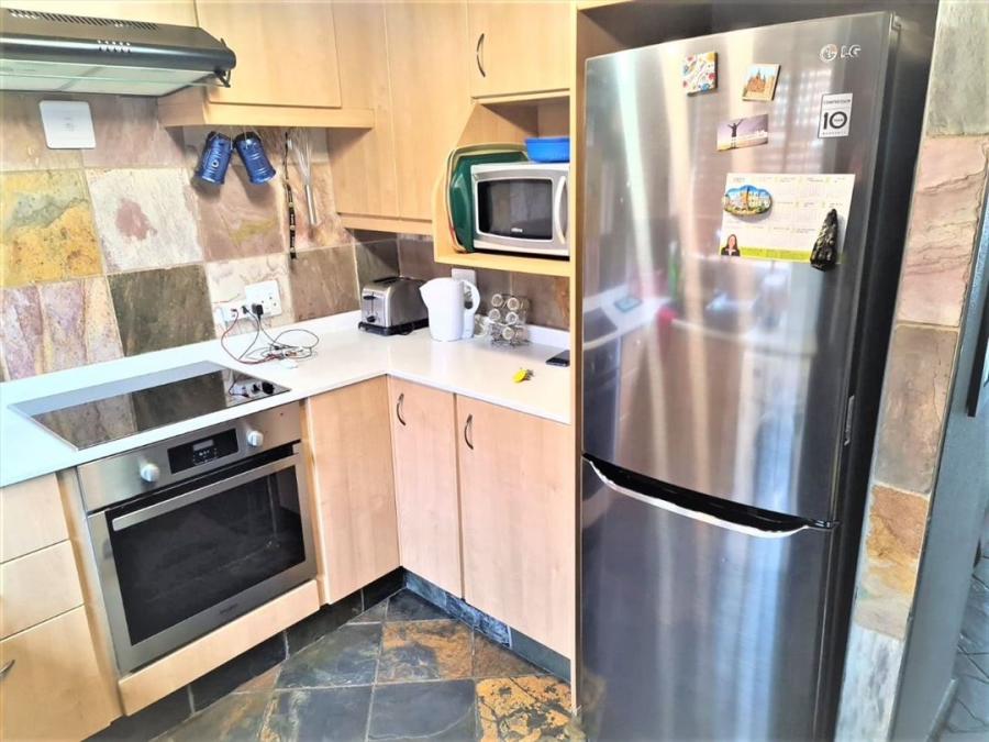 2 Bedroom Property for Sale in Van Riebeeck Park Gauteng