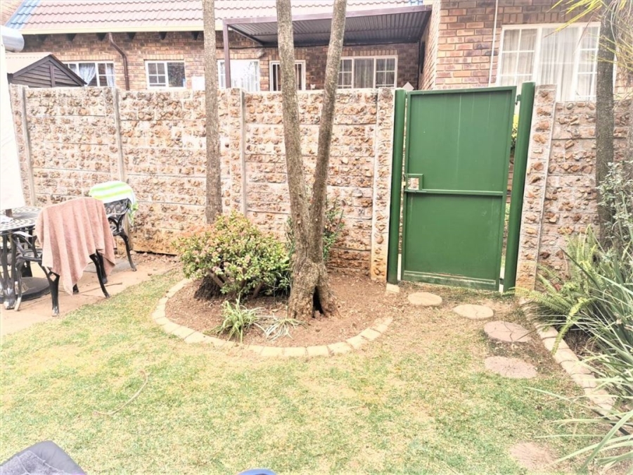 2 Bedroom Property for Sale in Van Riebeeck Park Gauteng