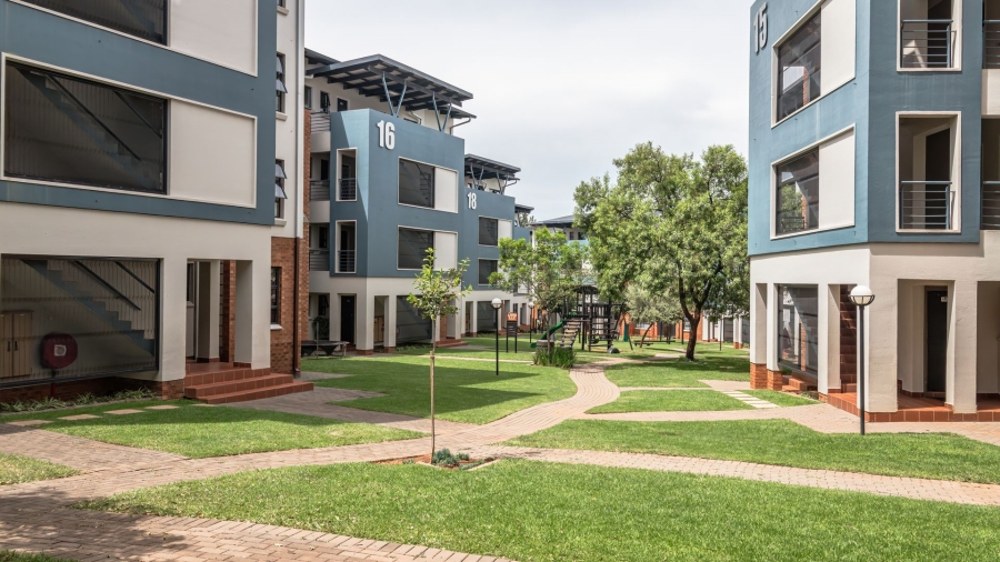 2 Bedroom Property for Sale in Greenstone Hill Gauteng