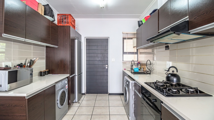 2 Bedroom Property for Sale in Greenstone Hill Gauteng