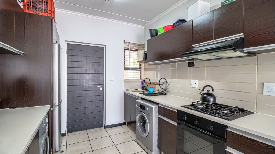 2 Bedroom Property for Sale in Greenstone Hill Gauteng