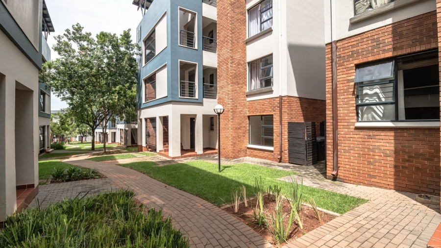 2 Bedroom Property for Sale in Greenstone Hill Gauteng