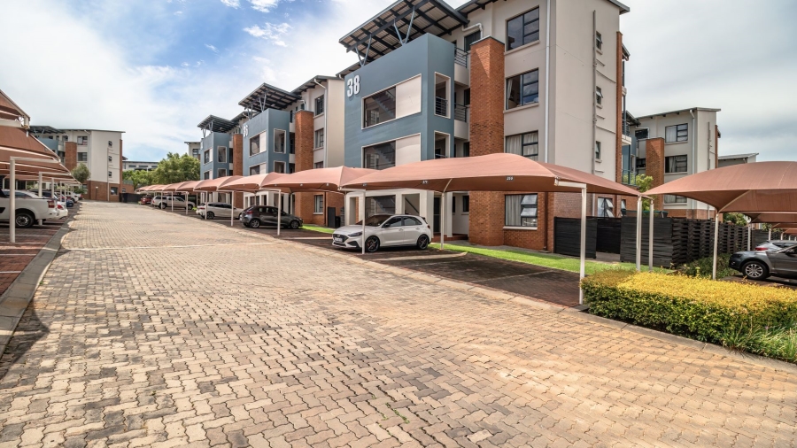 2 Bedroom Property for Sale in Greenstone Hill Gauteng