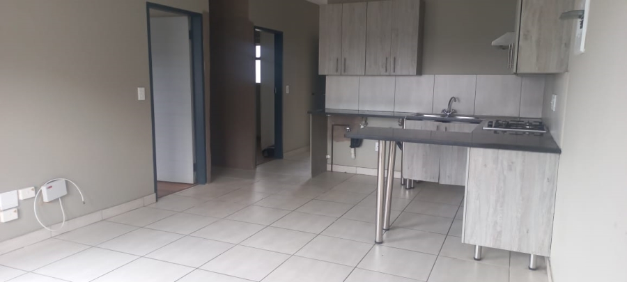 To Let 2 Bedroom Property for Rent in Glen Austin Gauteng