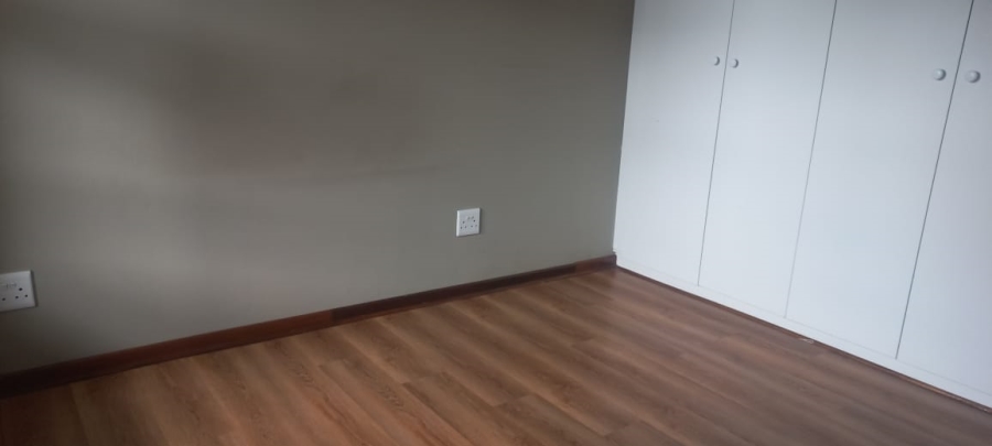 To Let 2 Bedroom Property for Rent in Glen Austin Gauteng