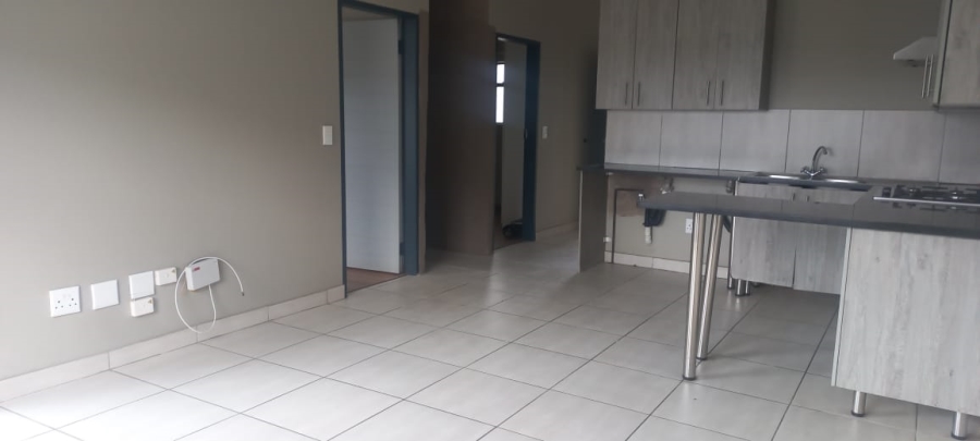 To Let 2 Bedroom Property for Rent in Glen Austin Gauteng