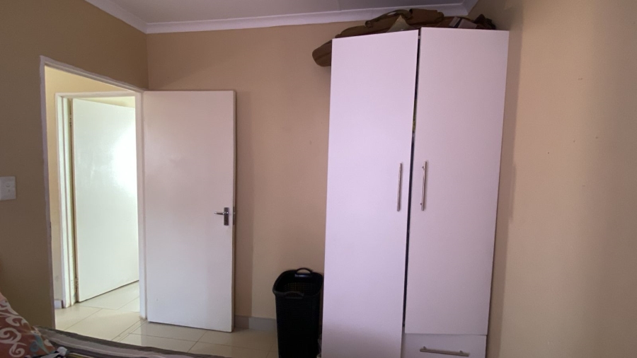 2 Bedroom Property for Sale in Protea Glen Gauteng