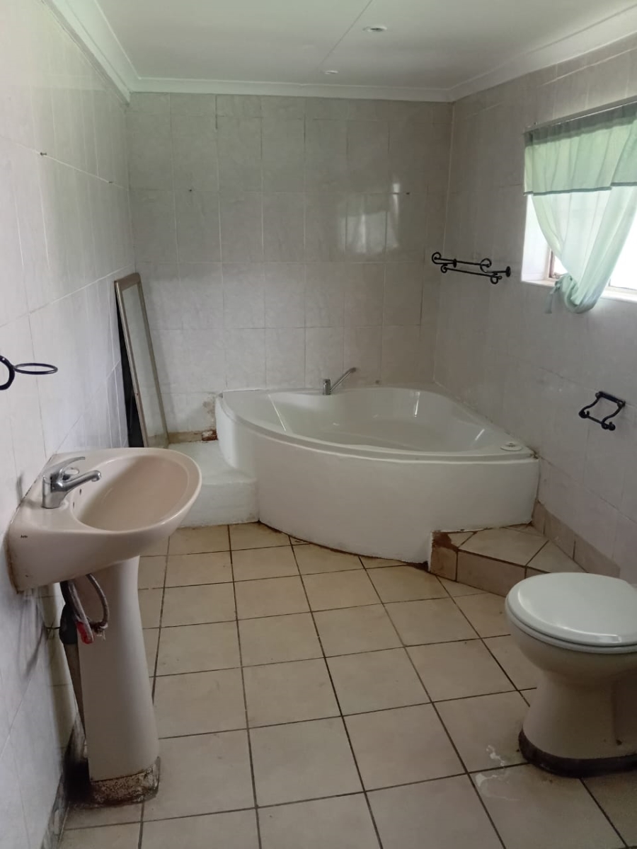 To Let 3 Bedroom Property for Rent in Silverfields Gauteng