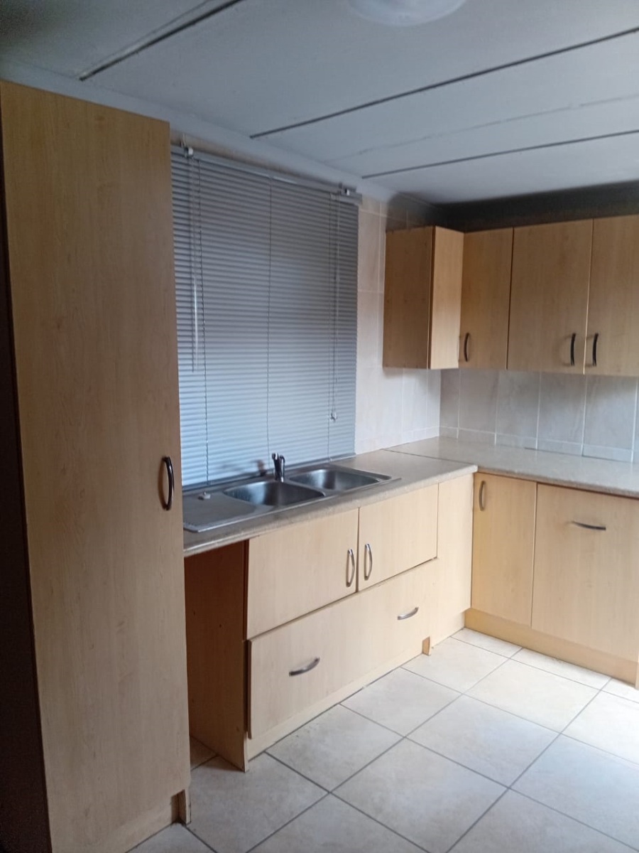 To Let 3 Bedroom Property for Rent in Silverfields Gauteng