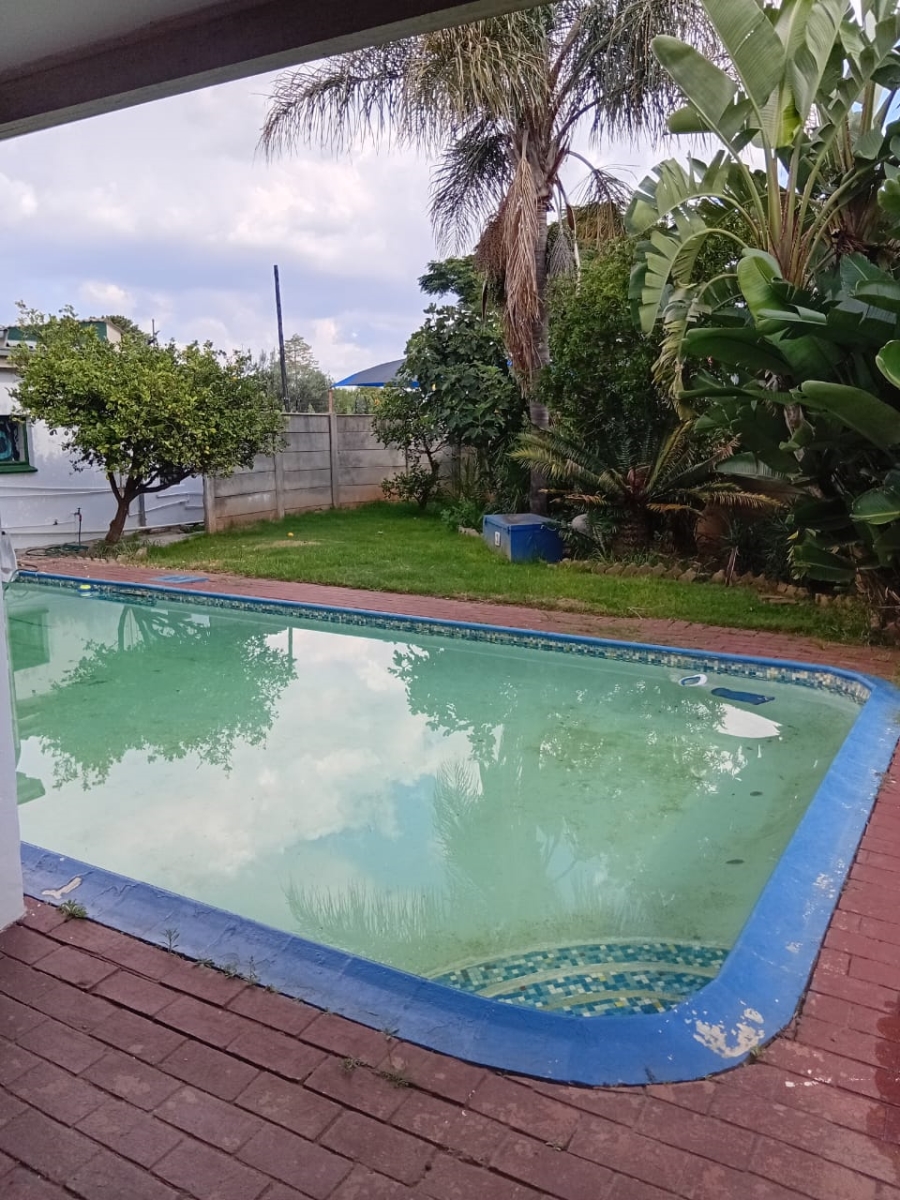 To Let 3 Bedroom Property for Rent in Silverfields Gauteng