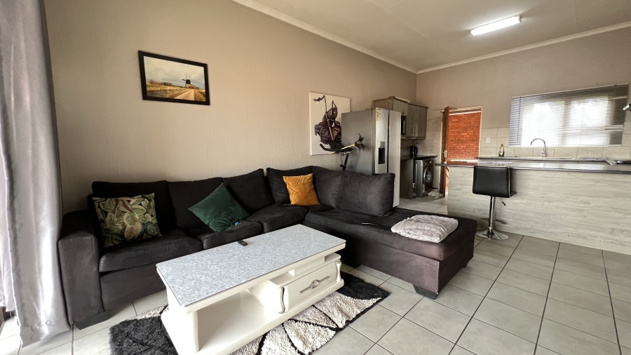 2 Bedroom Property for Sale in Wilgeheuwel Gauteng