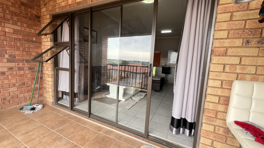 2 Bedroom Property for Sale in Wilgeheuwel Gauteng