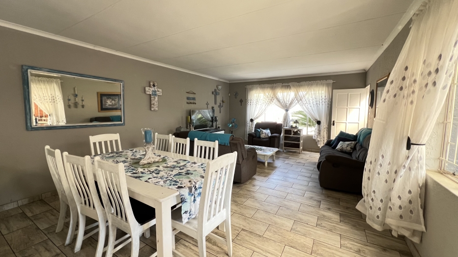 3 Bedroom Property for Sale in Helikonpark Gauteng