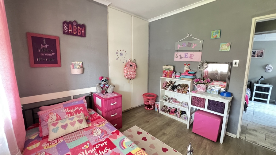 3 Bedroom Property for Sale in Helikonpark Gauteng