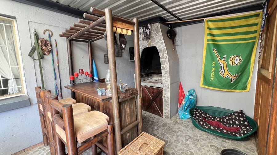 3 Bedroom Property for Sale in Helikonpark Gauteng