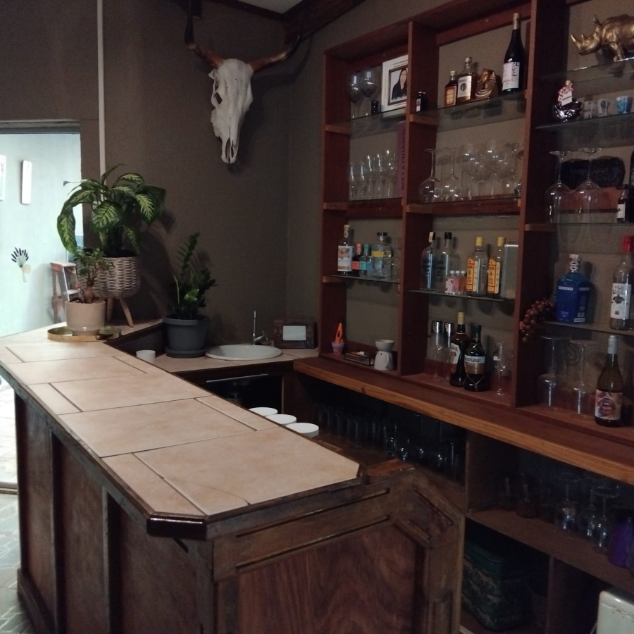 To Let 4 Bedroom Property for Rent in Greenhills Gauteng