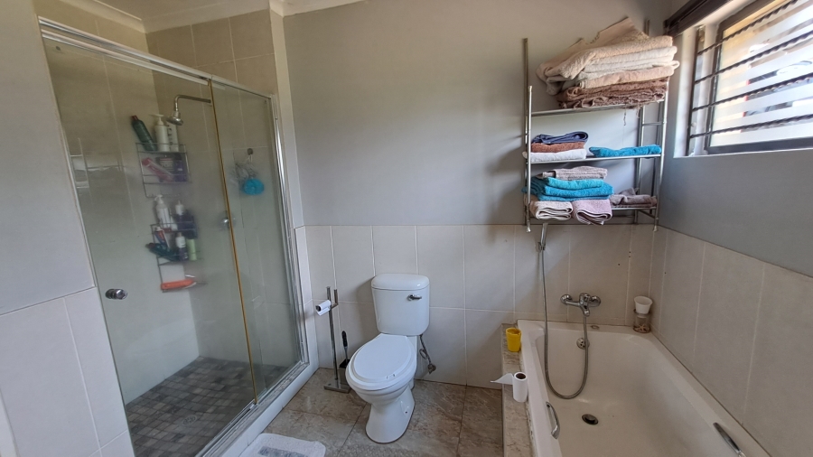 4 Bedroom Property for Sale in Spaarwater Gauteng