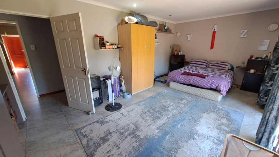 4 Bedroom Property for Sale in Spaarwater Gauteng