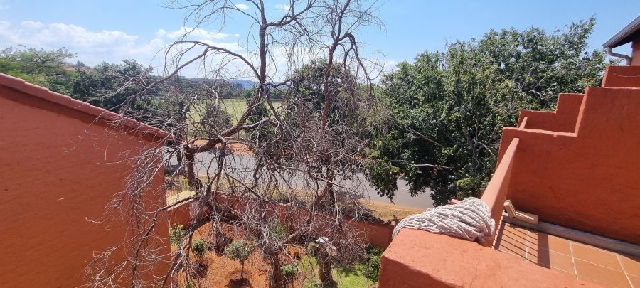 2 Bedroom Property for Sale in Prinshof Gauteng