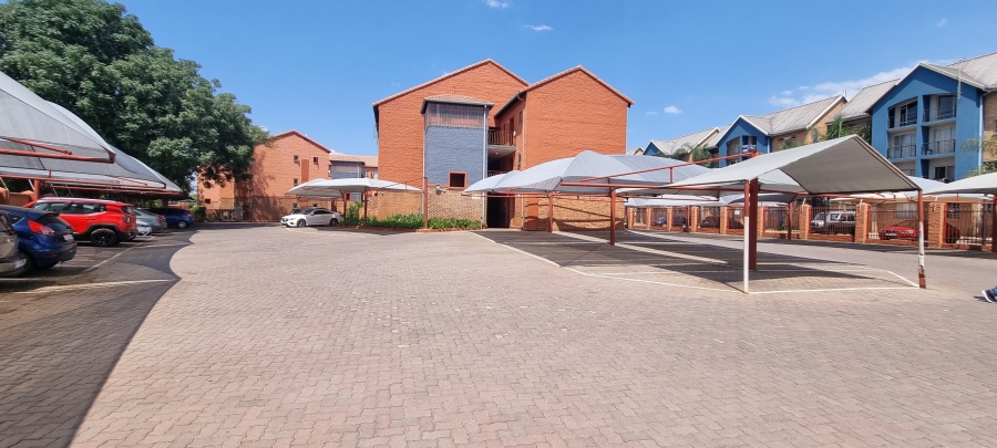 2 Bedroom Property for Sale in Prinshof Gauteng