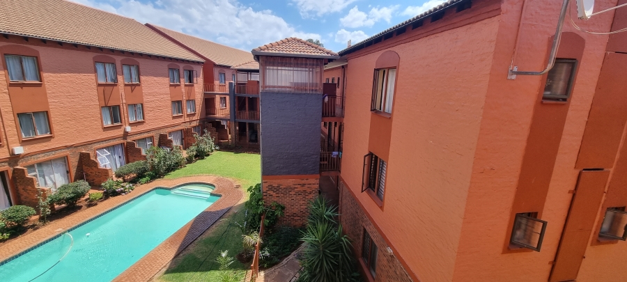 2 Bedroom Property for Sale in Prinshof Gauteng