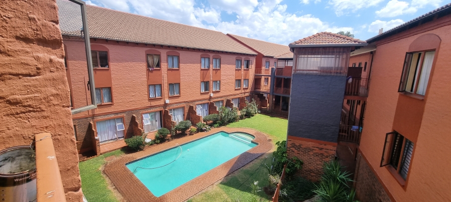 2 Bedroom Property for Sale in Prinshof Gauteng