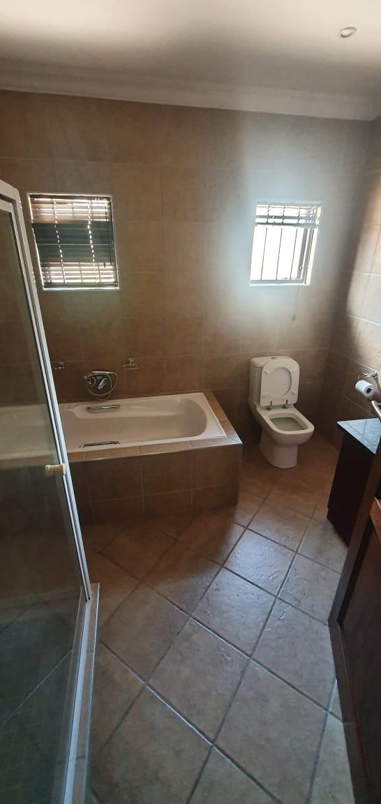 2 Bedroom Property for Sale in Sable Hills Gauteng