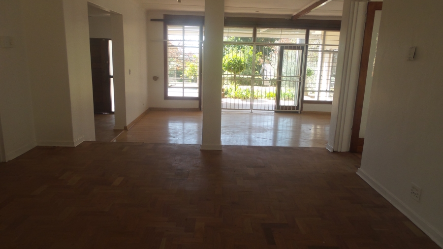To Let 4 Bedroom Property for Rent in Groenkloof Gauteng