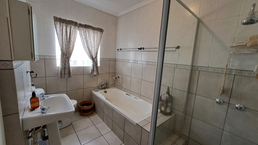 3 Bedroom Property for Sale in Jordaan Park Gauteng