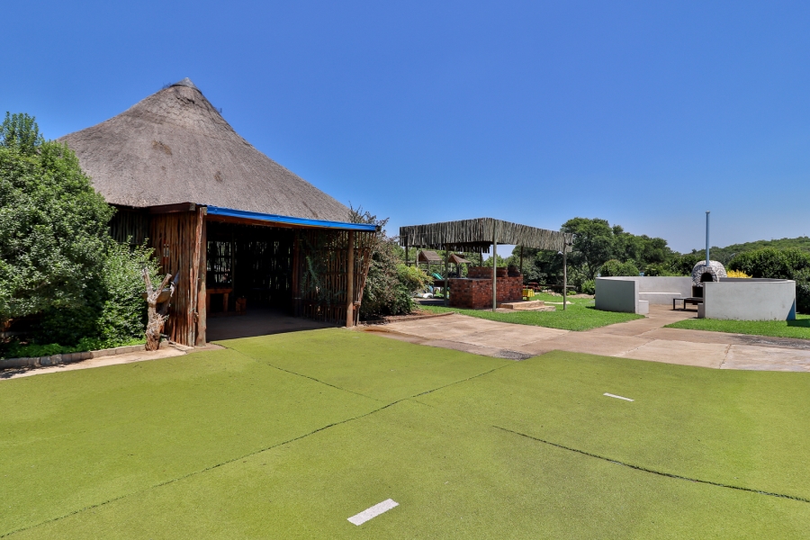 5 Bedroom Property for Sale in Hartzenbergfontein Gauteng