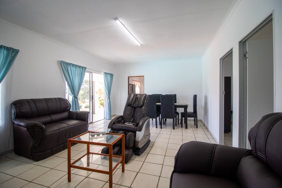 5 Bedroom Property for Sale in Hartzenbergfontein Gauteng