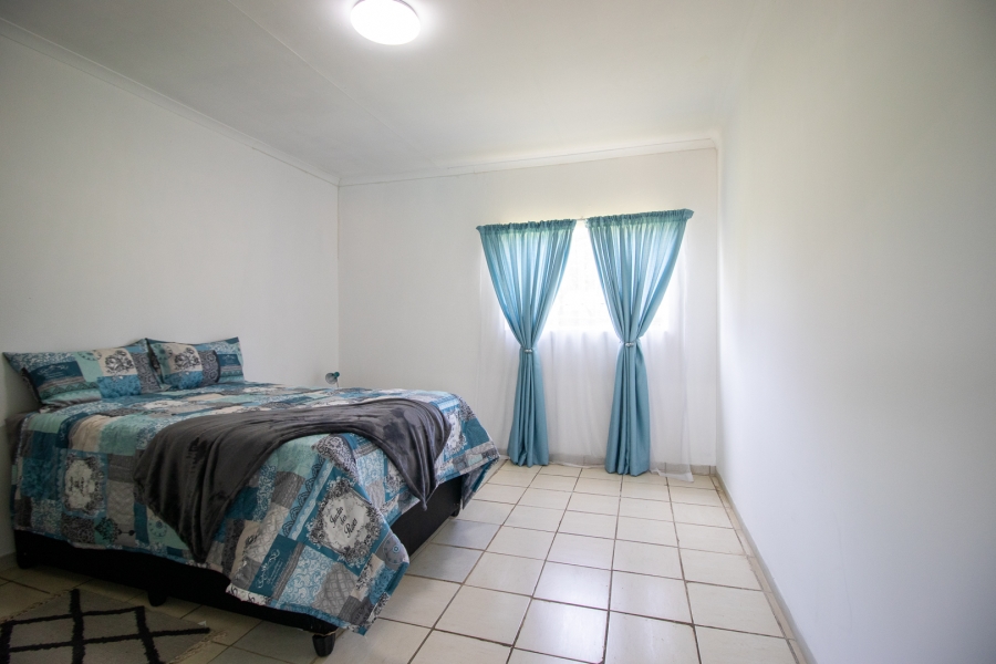 5 Bedroom Property for Sale in Hartzenbergfontein Gauteng