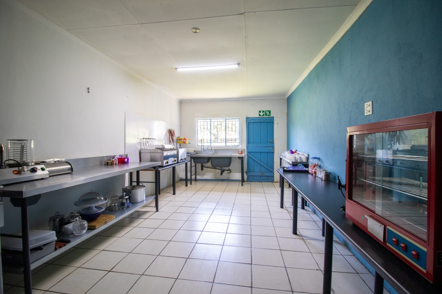 5 Bedroom Property for Sale in Hartzenbergfontein Gauteng