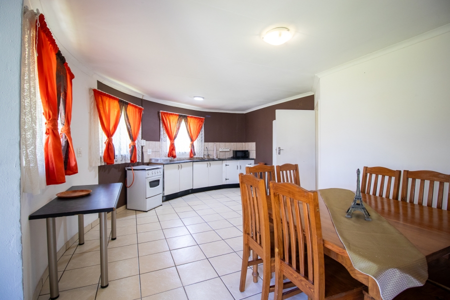 5 Bedroom Property for Sale in Hartzenbergfontein Gauteng