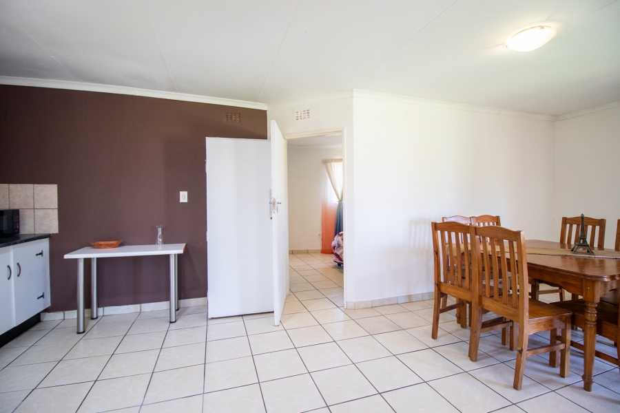 5 Bedroom Property for Sale in Hartzenbergfontein Gauteng