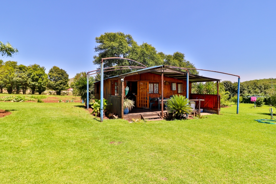 5 Bedroom Property for Sale in Hartzenbergfontein Gauteng