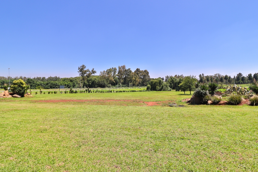 5 Bedroom Property for Sale in Hartzenbergfontein Gauteng