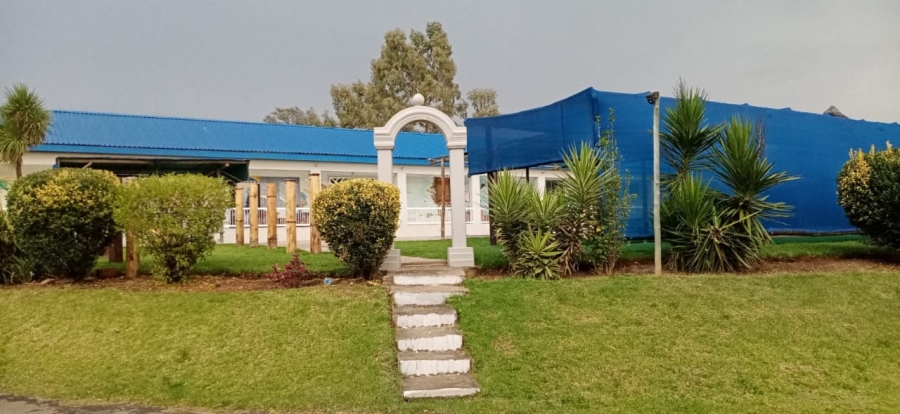 5 Bedroom Property for Sale in Hartzenbergfontein Gauteng