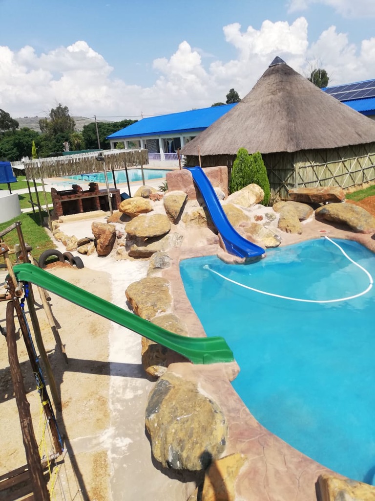 5 Bedroom Property for Sale in Hartzenbergfontein Gauteng