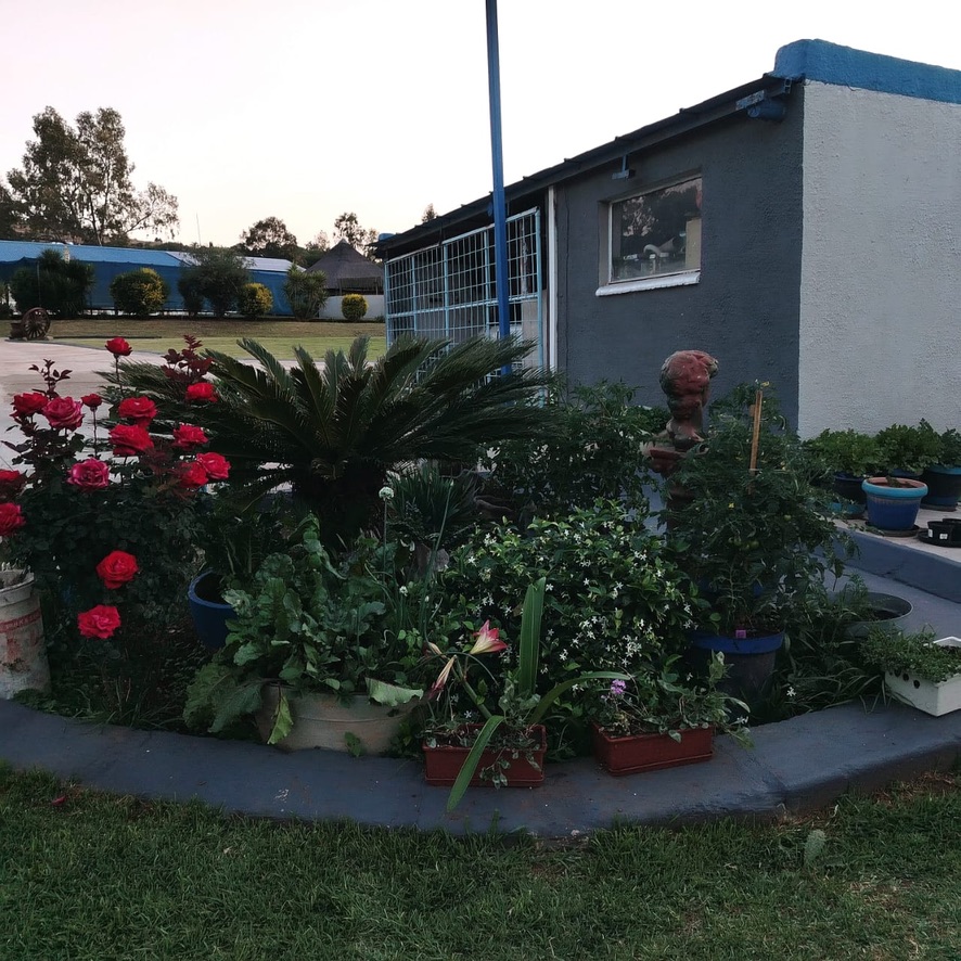 5 Bedroom Property for Sale in Hartzenbergfontein Gauteng