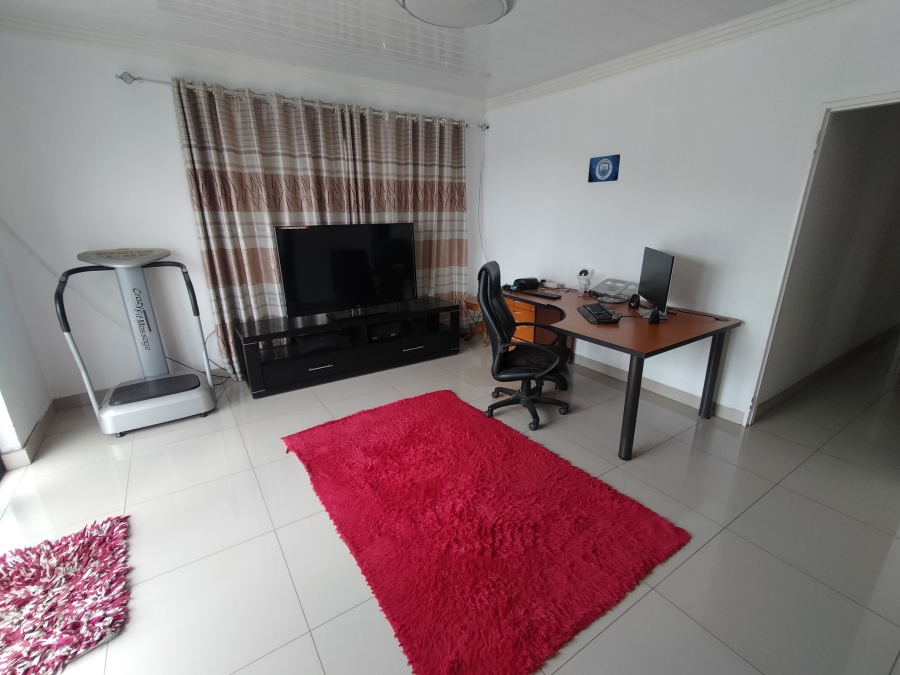 4 Bedroom Property for Sale in Amandasig Gauteng