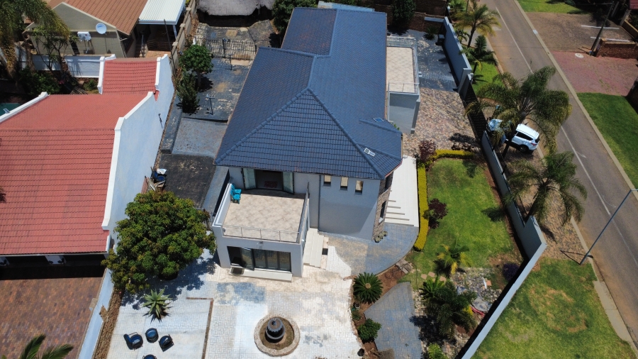 4 Bedroom Property for Sale in Amandasig Gauteng