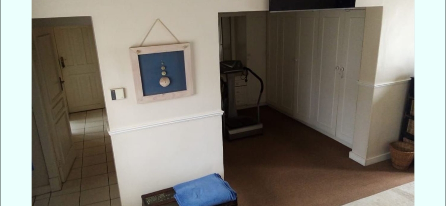 4 Bedroom Property for Sale in Farrarmere Gauteng