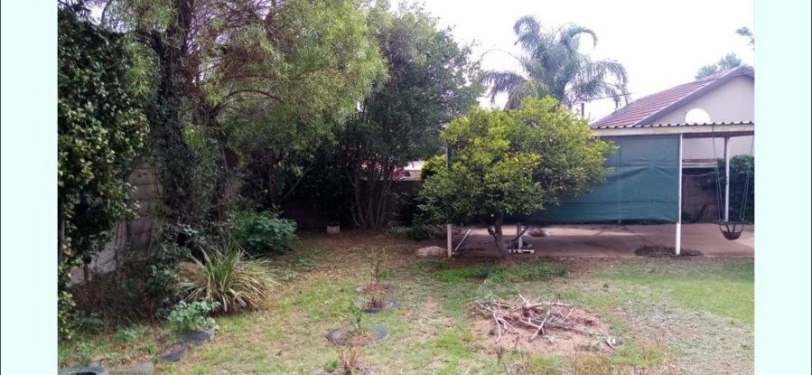 4 Bedroom Property for Sale in Farrarmere Gauteng
