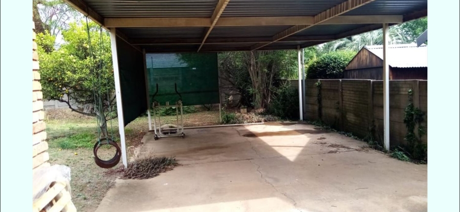 4 Bedroom Property for Sale in Farrarmere Gauteng